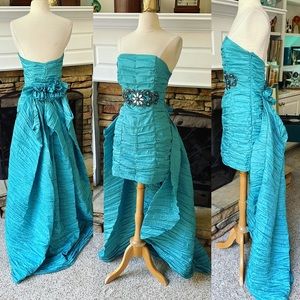 Vintage Jessica McClintock turquoise mini dress with bustle back skirt size 6